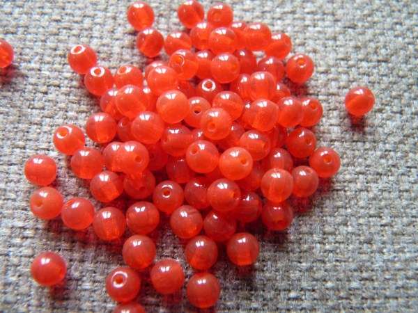 4 mm kerek gyöngy opál narancspiros 50 db