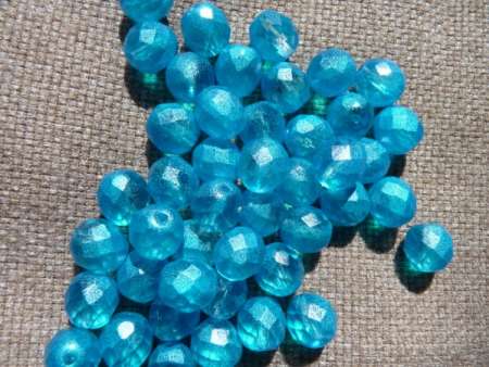 csiszolt gyöngy 4 mm: türkizkék wax 50 db