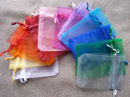organza tasak: közepes bordó